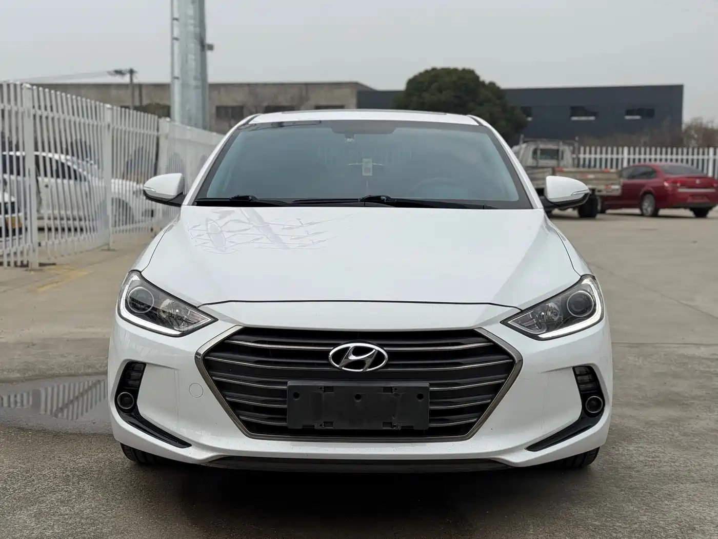 Hyundai Elantra 2016 Model 1.6L Automatic Smart Elite