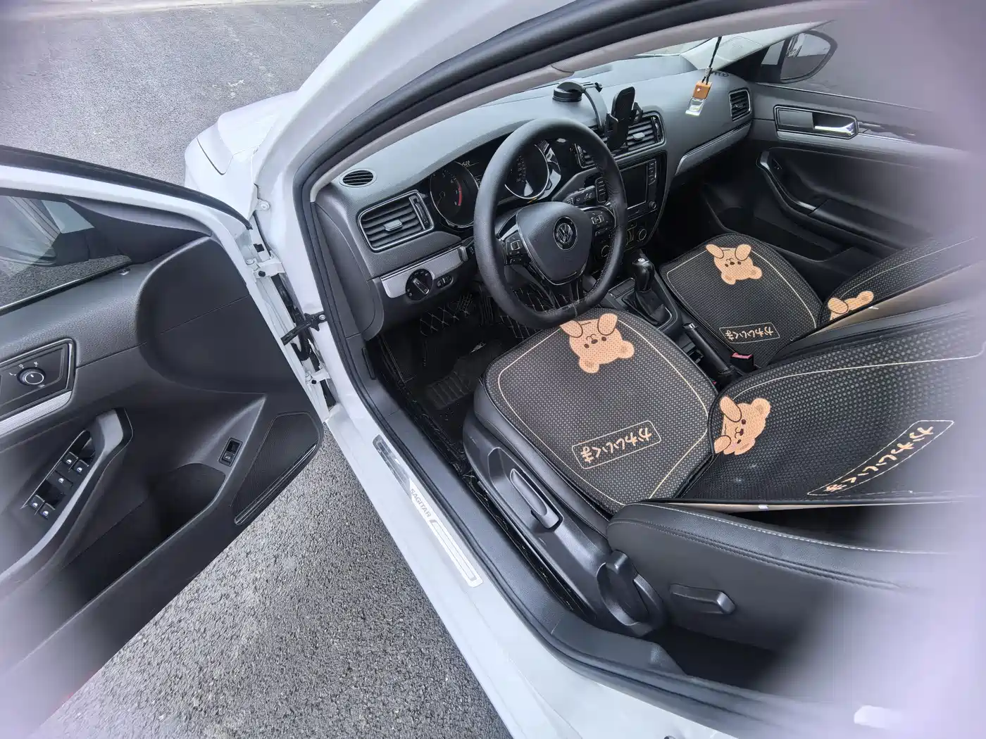 Volkswagen Sagitar 2018 1.6L Automatic Comfort