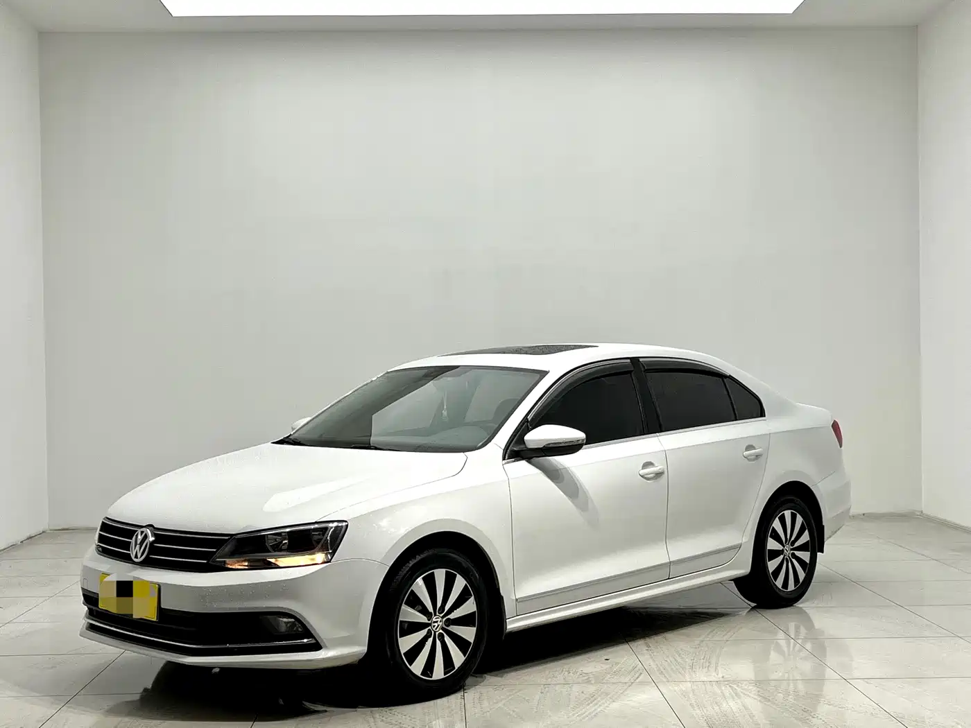 Volkswagen Sagitar 2018 1.6L Automatic Comfort