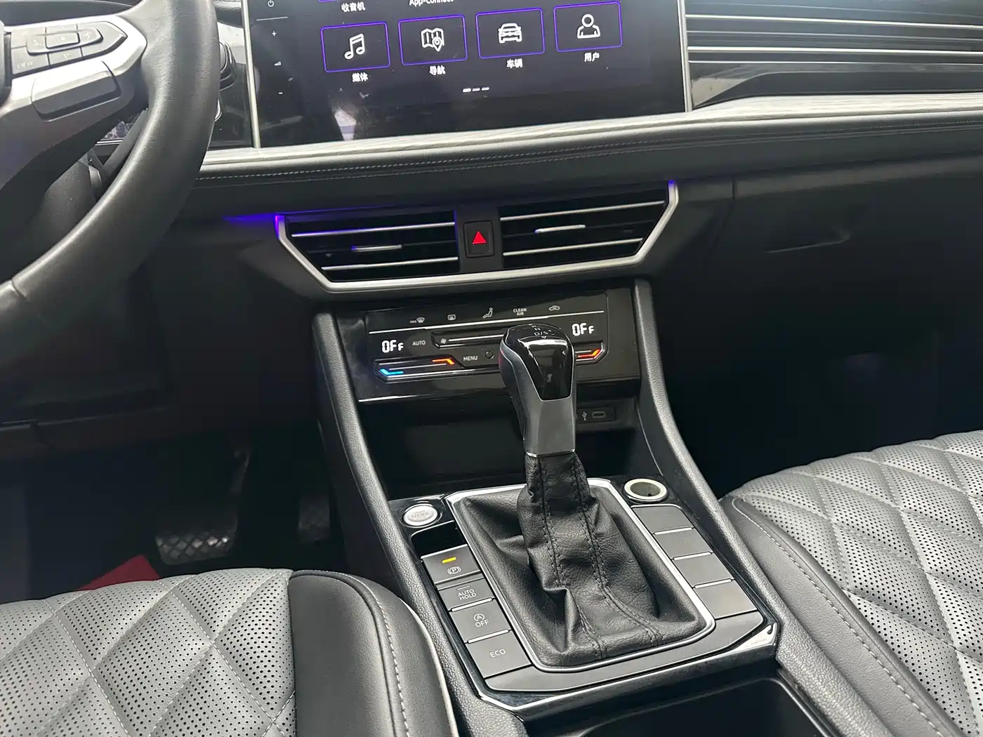 Volkswagen Sagitar 2022 280TSI DSG Surpassing Edition