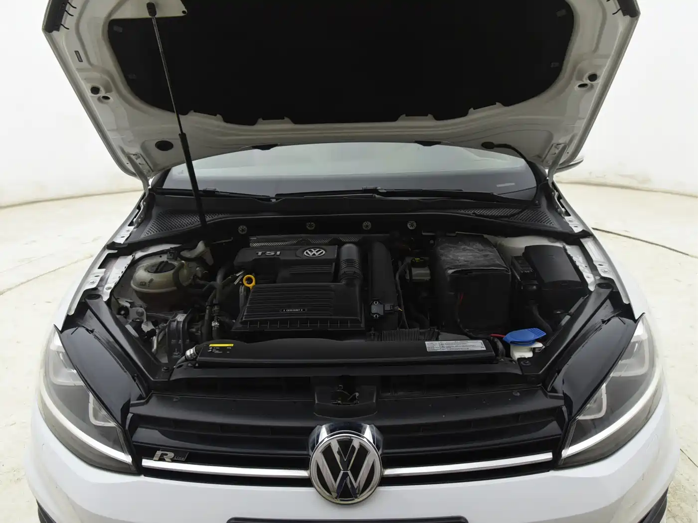 Volkswagen Golf 2016 1.4TSI Automatic R-Line