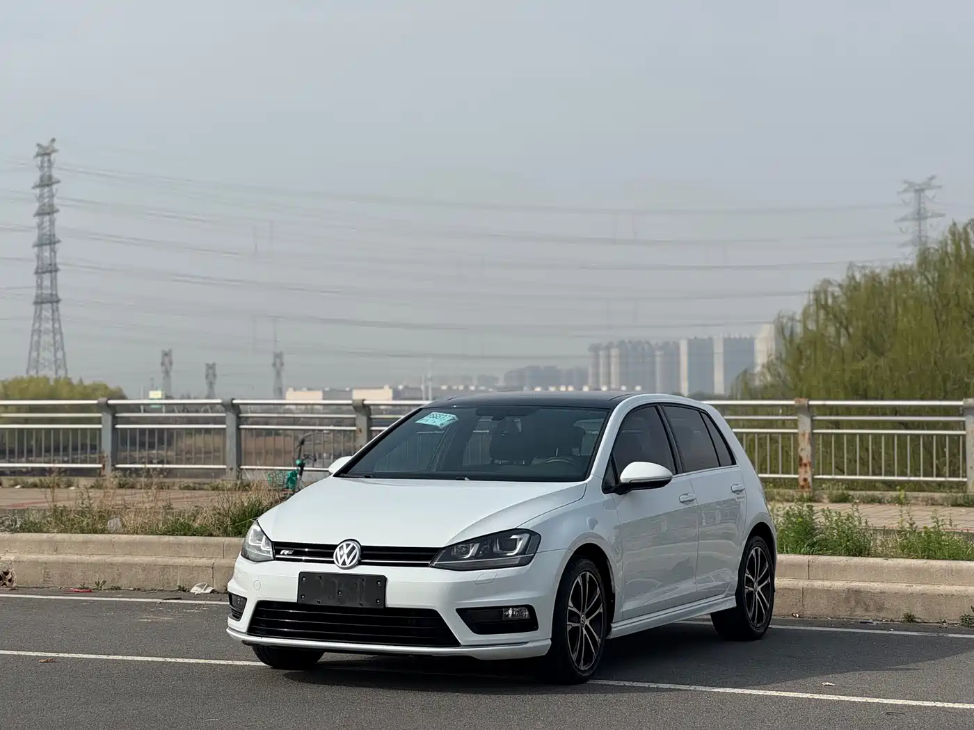 Volkswagen Golf 2016 1.4TSI Automatic R-Line