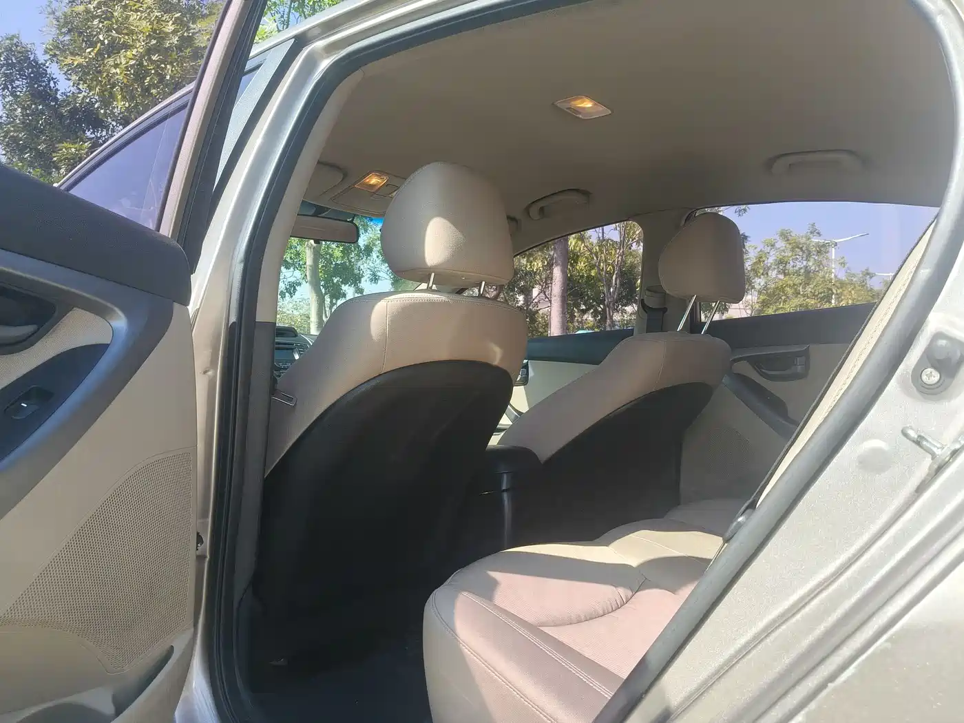 Hyundai Langdong 2016 1.6L Automatic Smart Edition