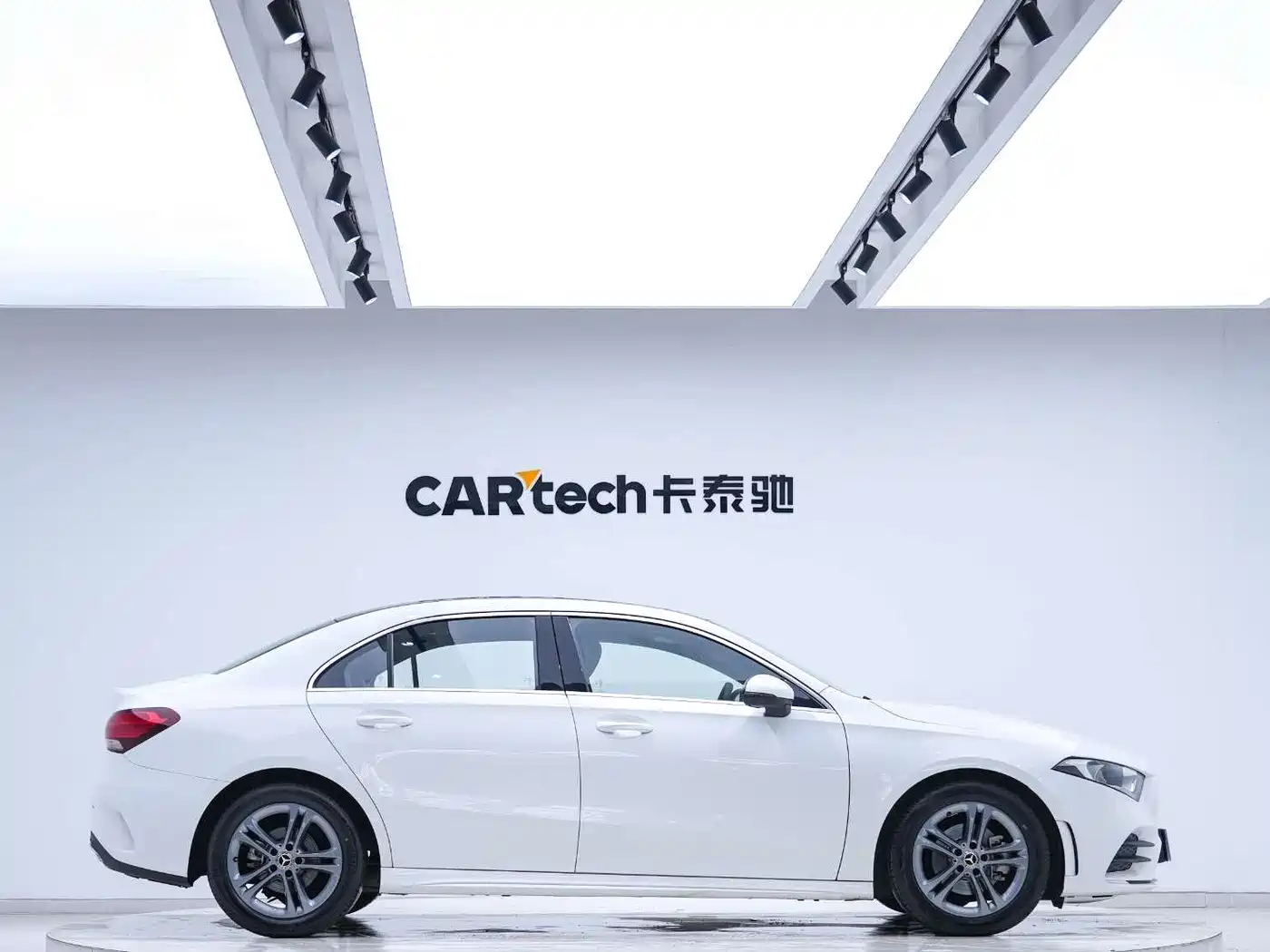 Mercedes-Benz Mercedes-Benz A-Class 2022 A 180 L Sport Sedan
