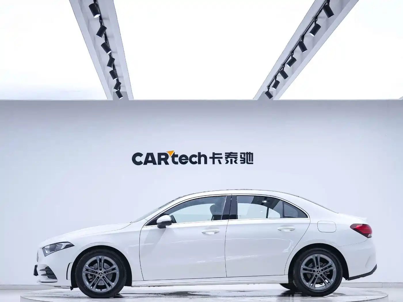 Mercedes-Benz Mercedes-Benz A-Class 2022 A 180 L Sport Sedan