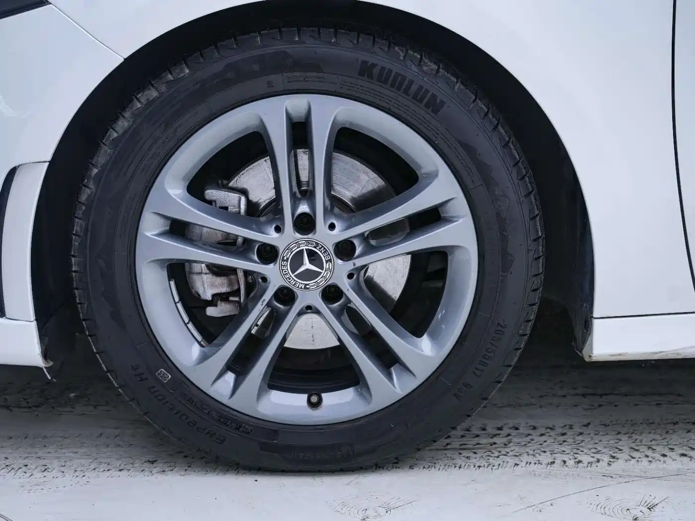 Mercedes-Benz Mercedes-Benz A-Class 2022 A 180 L Sport Sedan