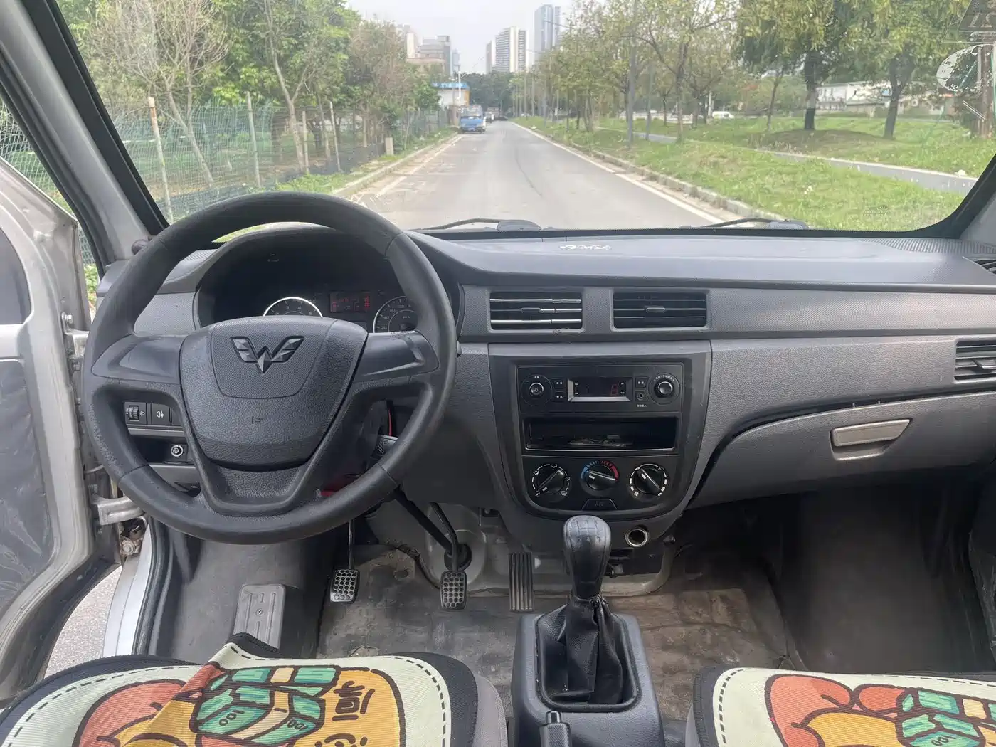 Wuling Motors Wuling Zhiguang 2015 1.2L S Utility LSI