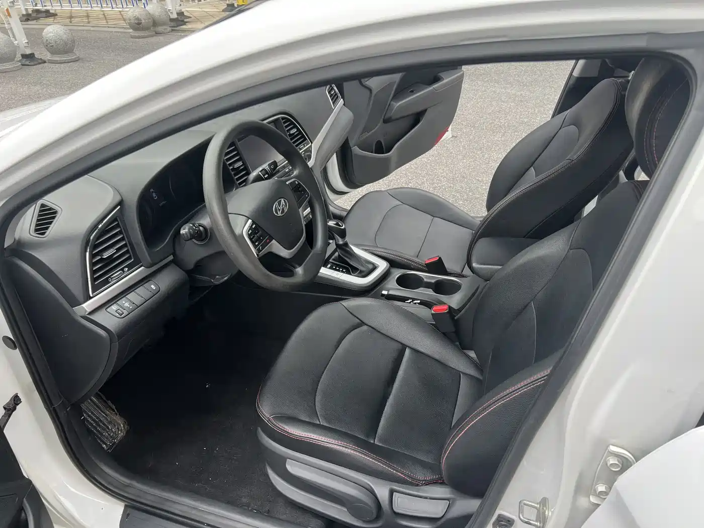 Hyundai Elantra 2016 Model 1.6L Automatic Smart Elite