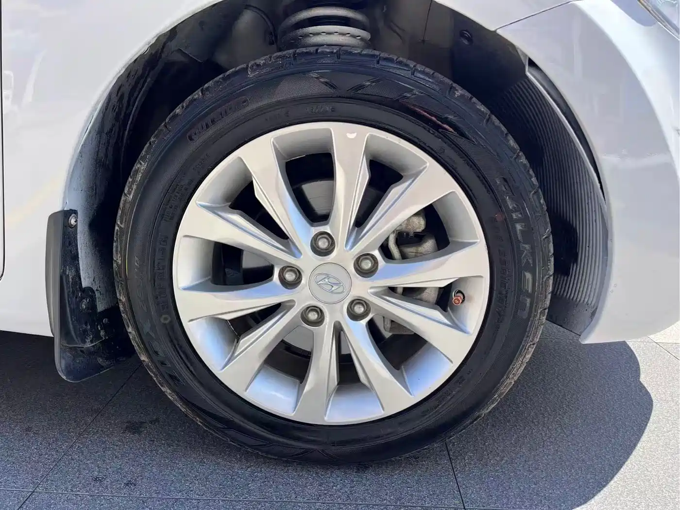 Hyundai Langdong 2016 1.6L Automatic Smart Edition