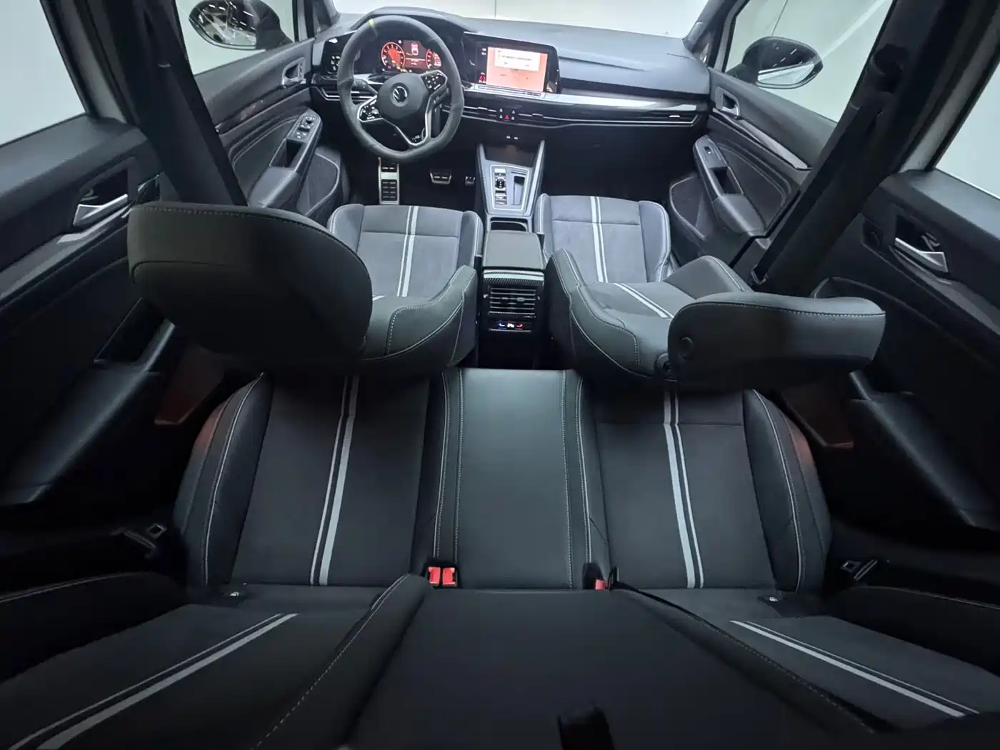 Volkswagen Golf 2023 280TSI DSG R-Line Lite