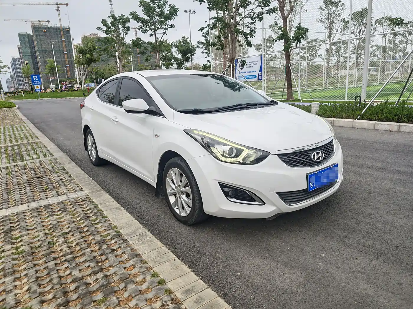 Hyundai Langdong 2016 1.6L Automatic Smart Edition