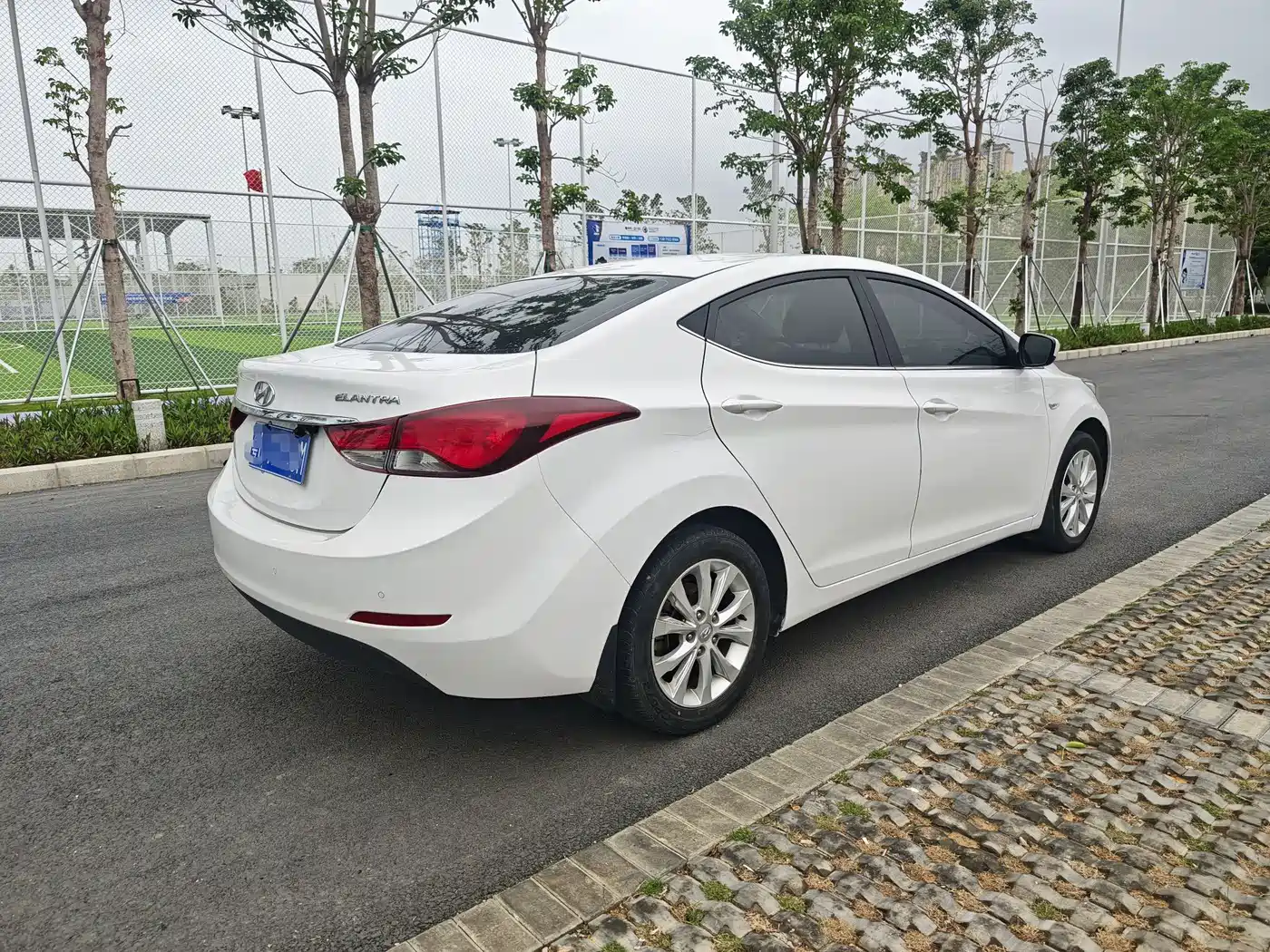 Hyundai Langdong 2016 1.6L Automatic Smart Edition