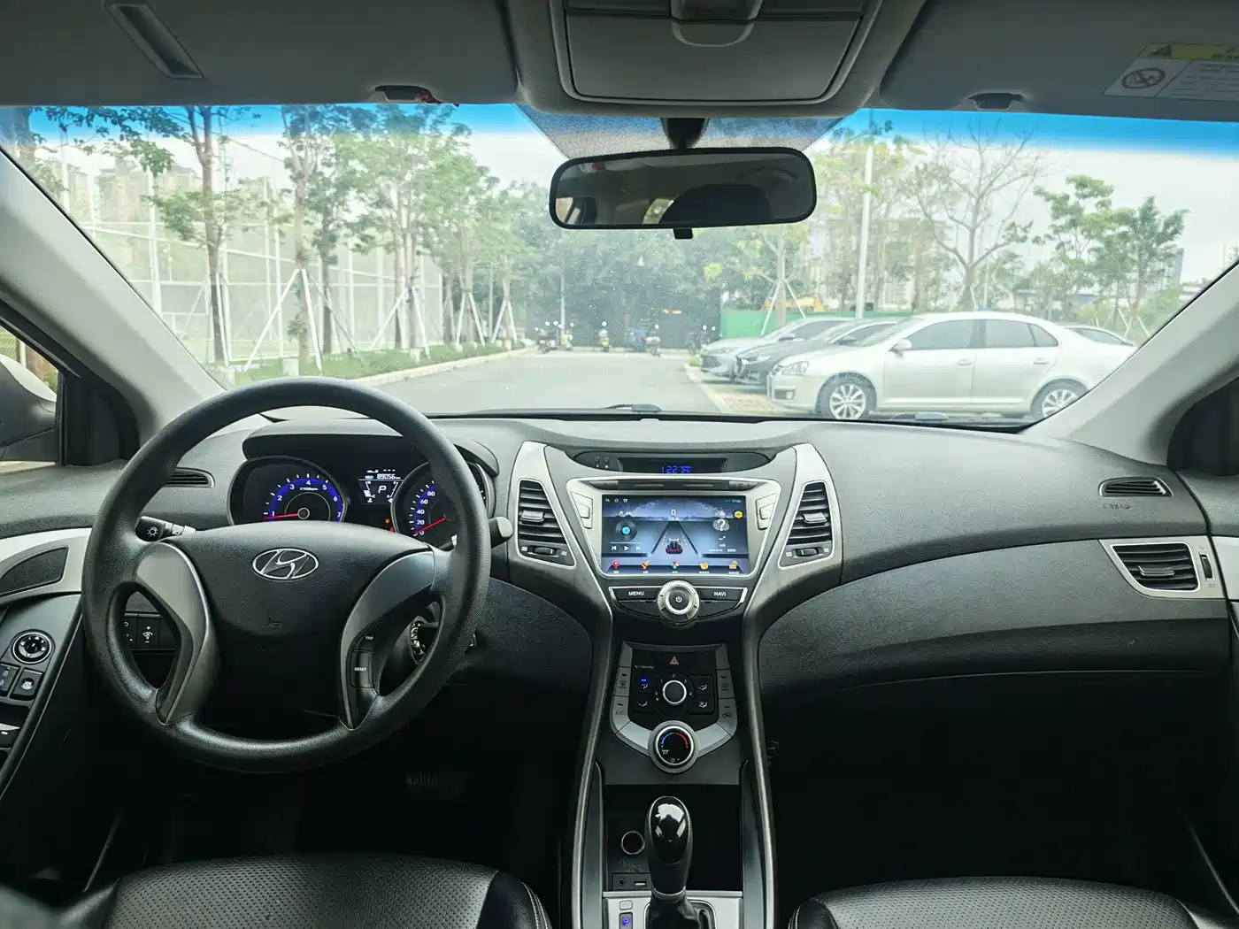 Hyundai Langdong 2016 1.6L Automatic Smart Edition