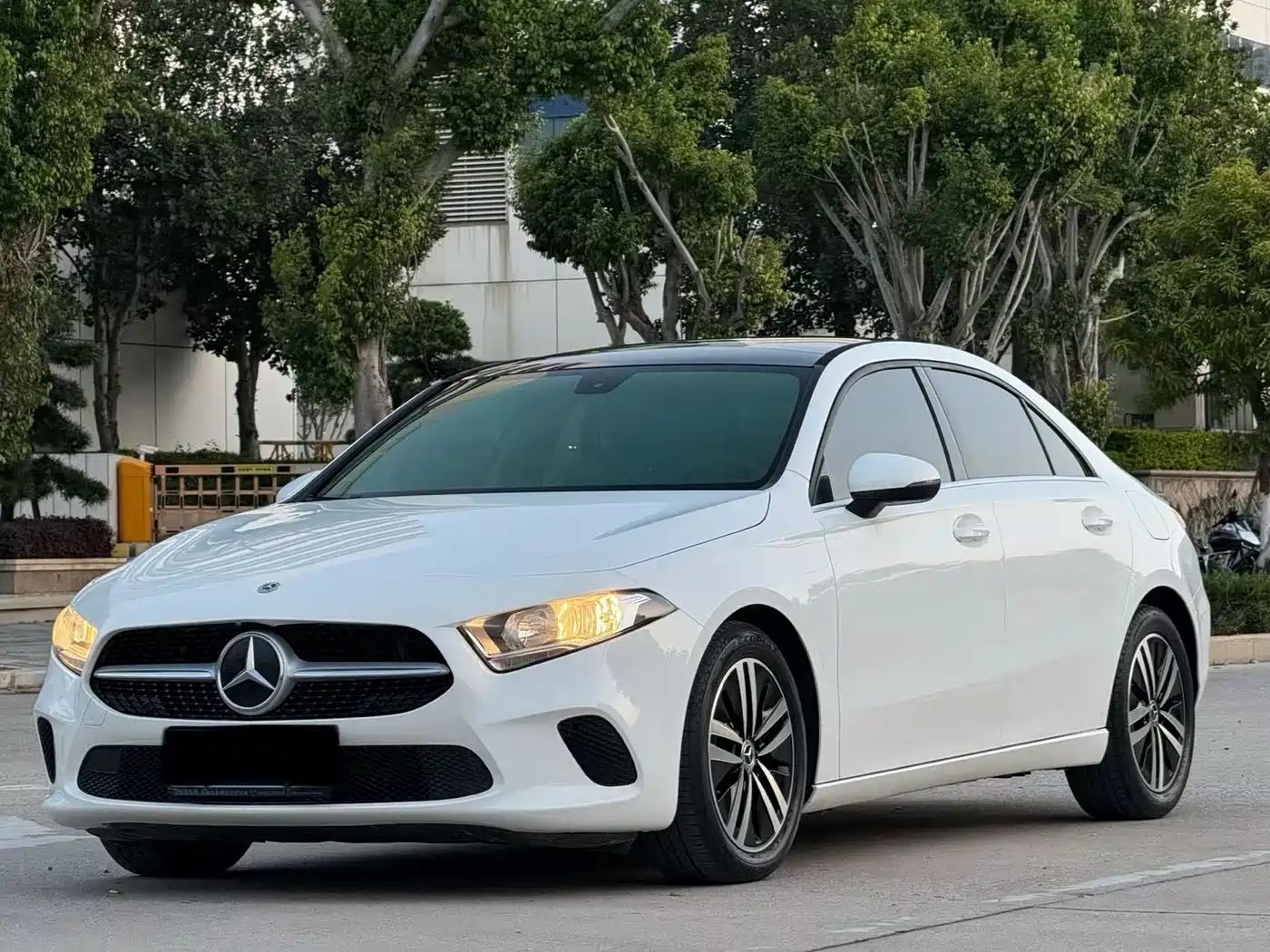 Mercedes-Benz Mercedes-Benz A-Class 2021 A 180 L