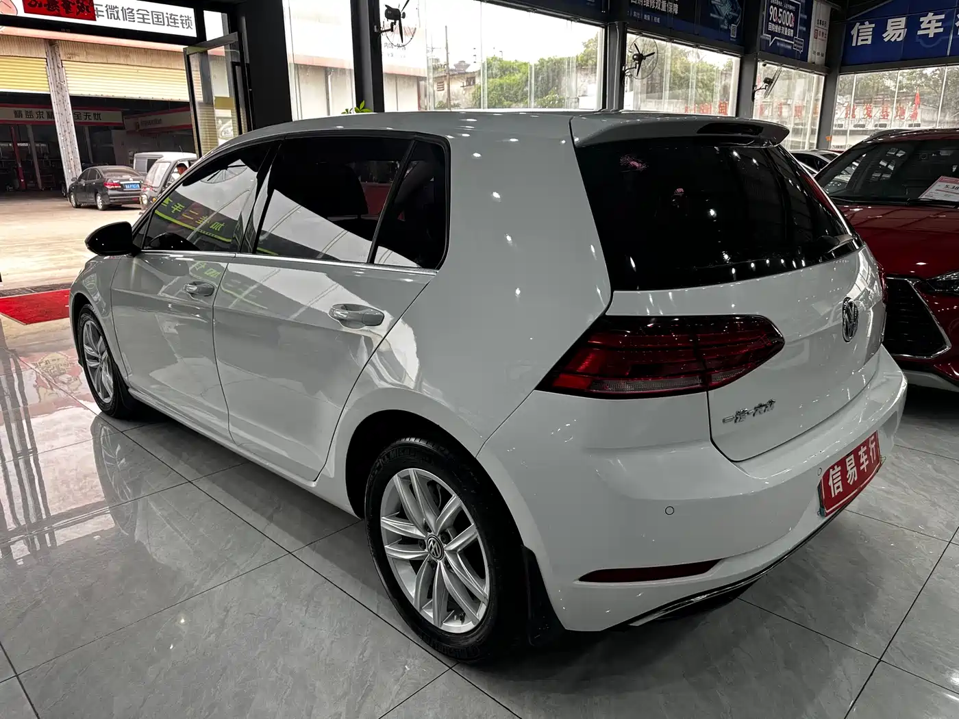 Volkswagen Golf 2018 1.6L Automatic Comfort