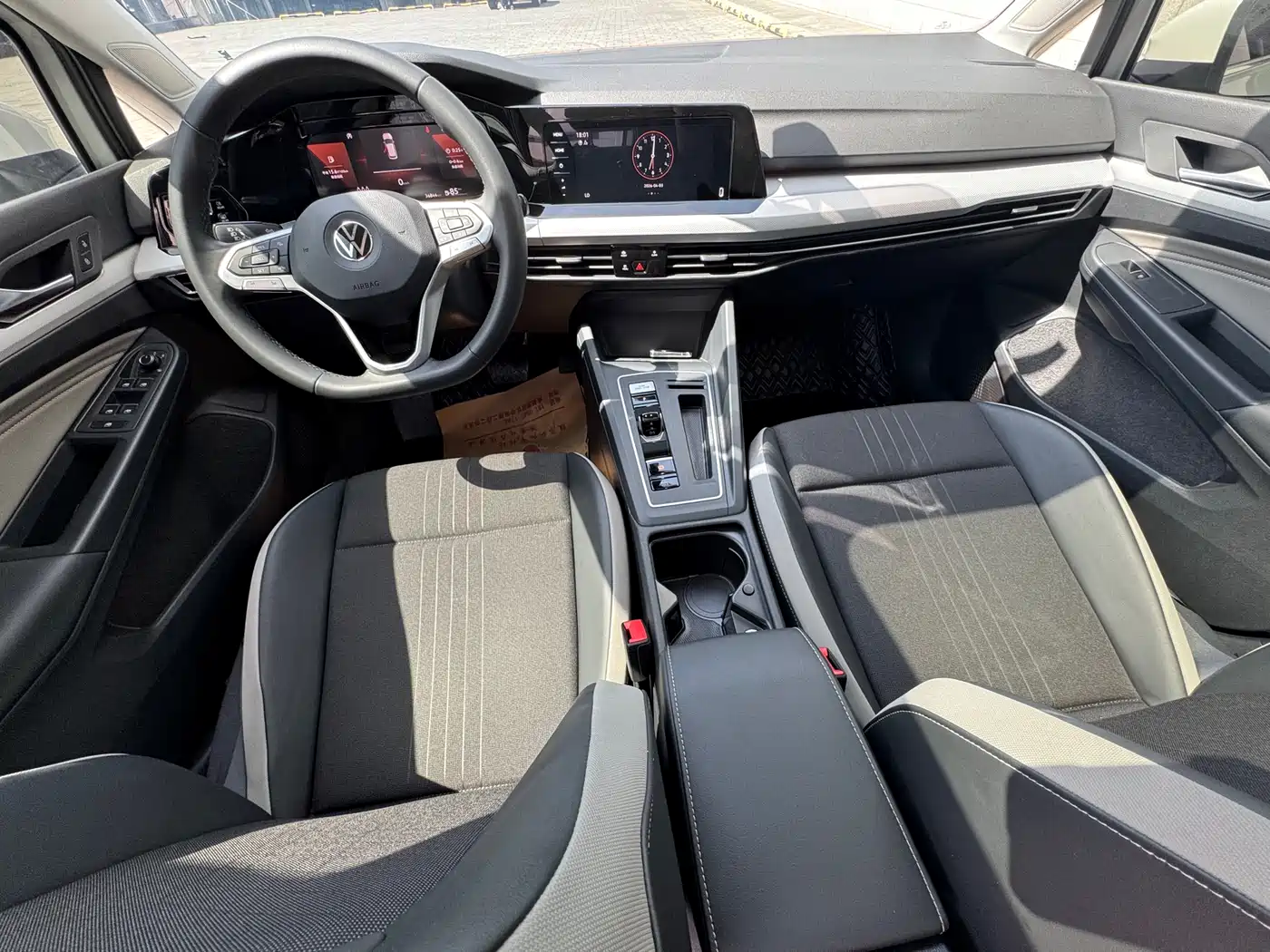 Volkswagen Golf 2023 280TSI DSG Pro 20th Anniversary Edition