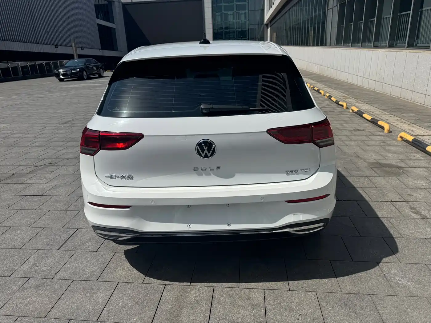 Volkswagen Golf 2023 280TSI DSG Pro 20th Anniversary Edition