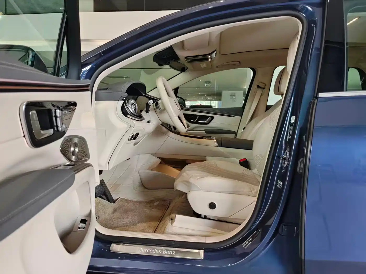 Mercedes-Benz Mercedes-Benz EQS SUV 2023 450 4MATIC Pioneer Edition