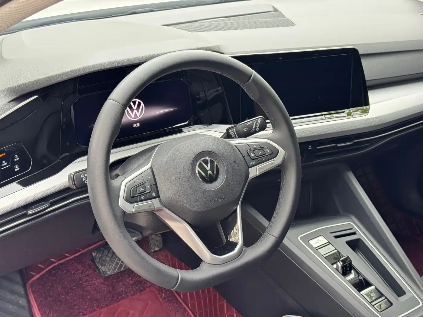 Volkswagen Golf 2024 280TSI DSG Pro 50th Anniversary Edition