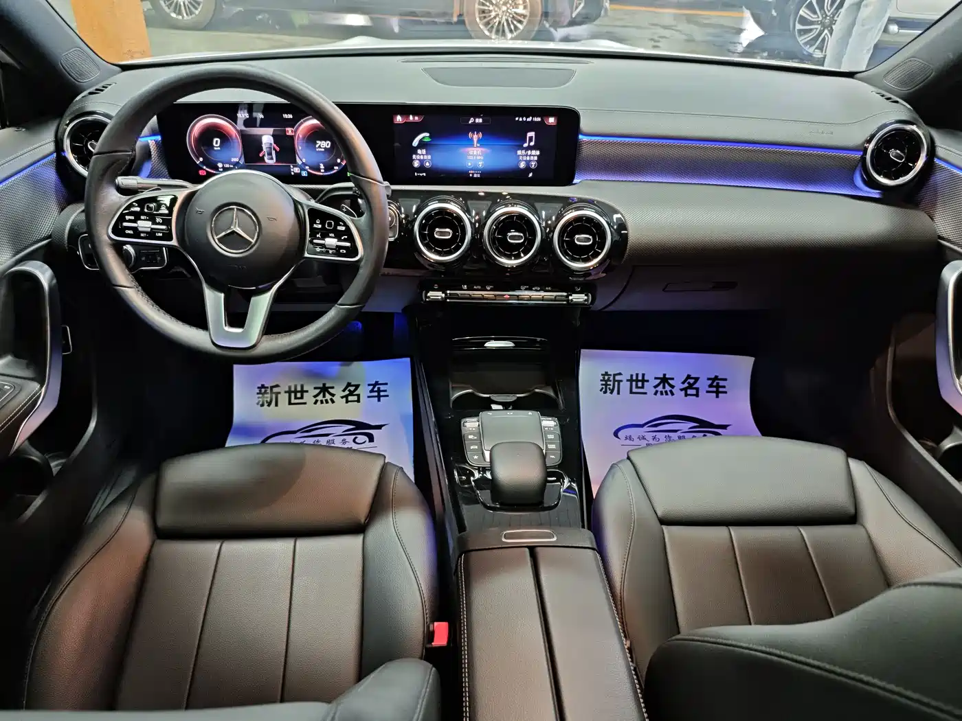 Mercedes-Benz Mercedes-Benz A-Class 2021 A 180 L Sports Sedan
