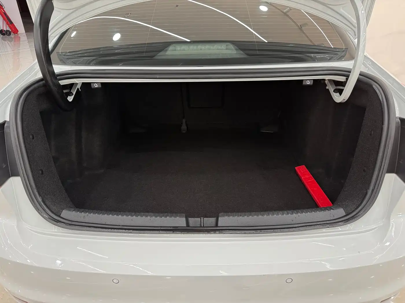 Volkswagen Sagitar 2018 1.6L Automatic Comfort