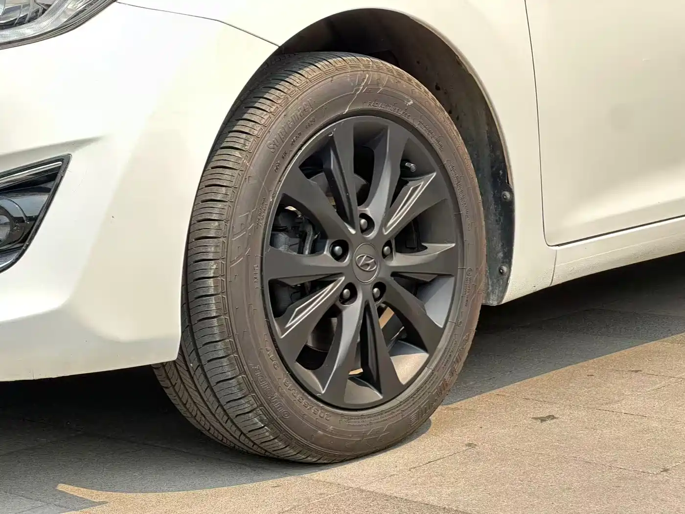 Hyundai Langdong 2016 1.6L Automatic Smart Edition