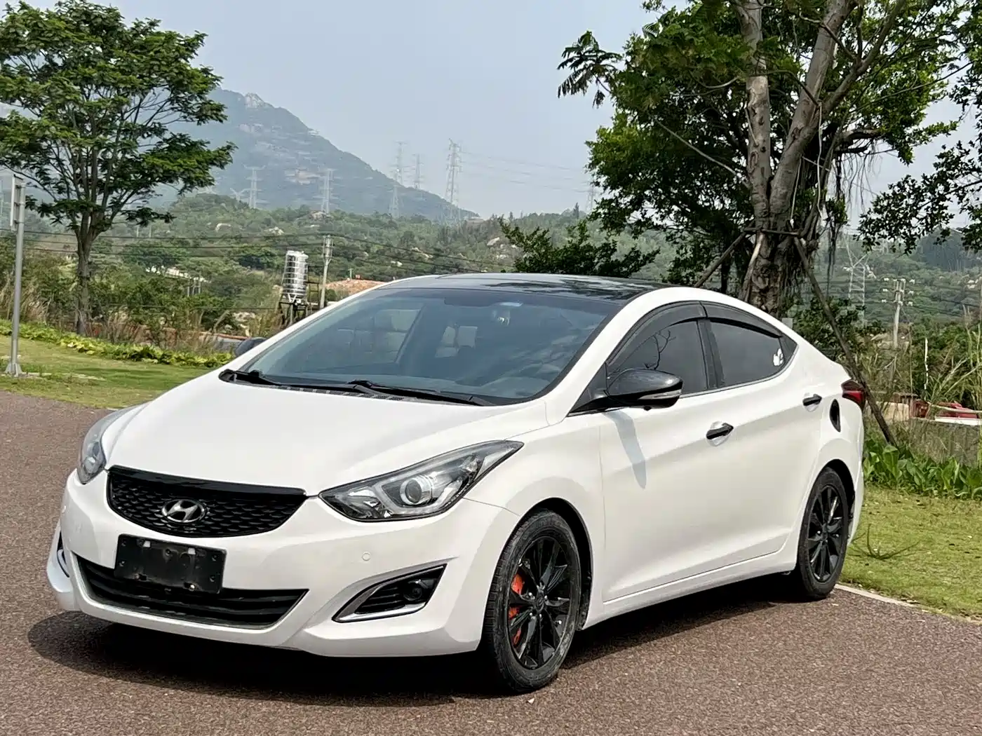 Hyundai Langdong 2016 1.6L Automatic Premium Edition