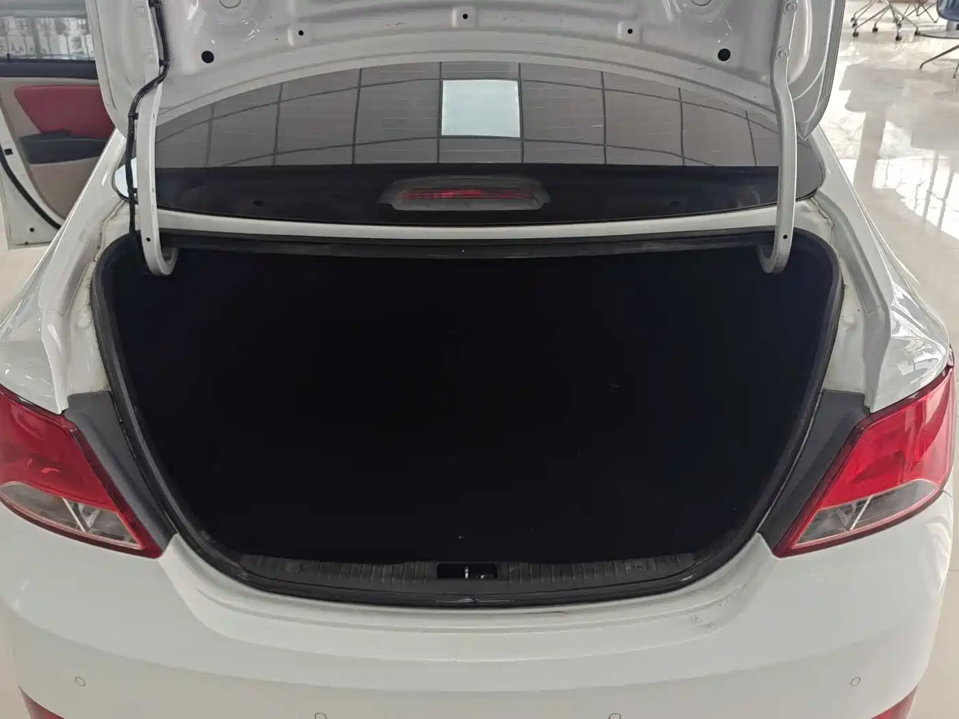 Hyundai Verna 2014 1.4L Manual Smart GLS