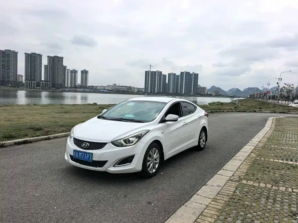 Hyundai Langdong 2016 1.6L Automatic Smart Edition