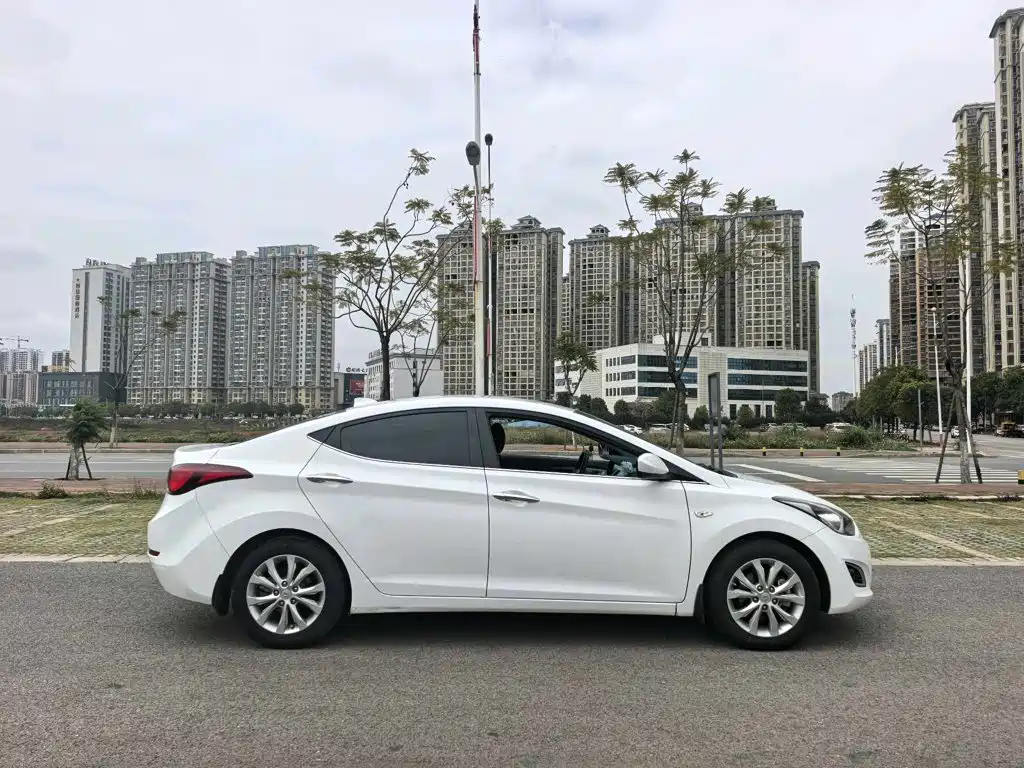 Hyundai Langdong 2016 1.6L Automatic Smart Edition