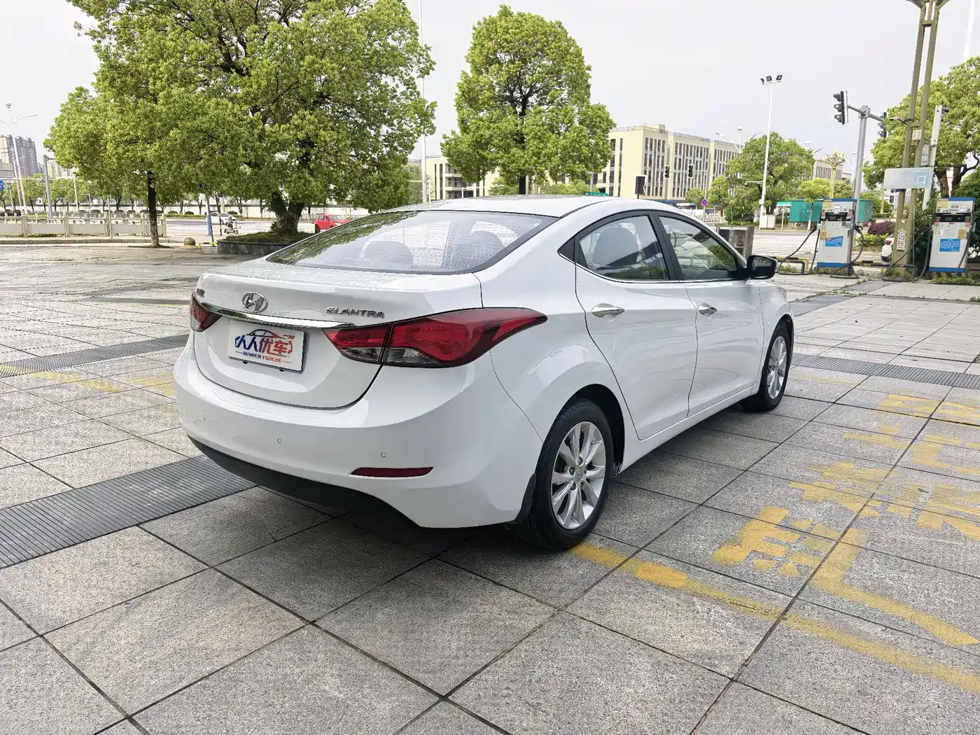 Hyundai Langdong 2016 1.6L Automatic Smart Edition