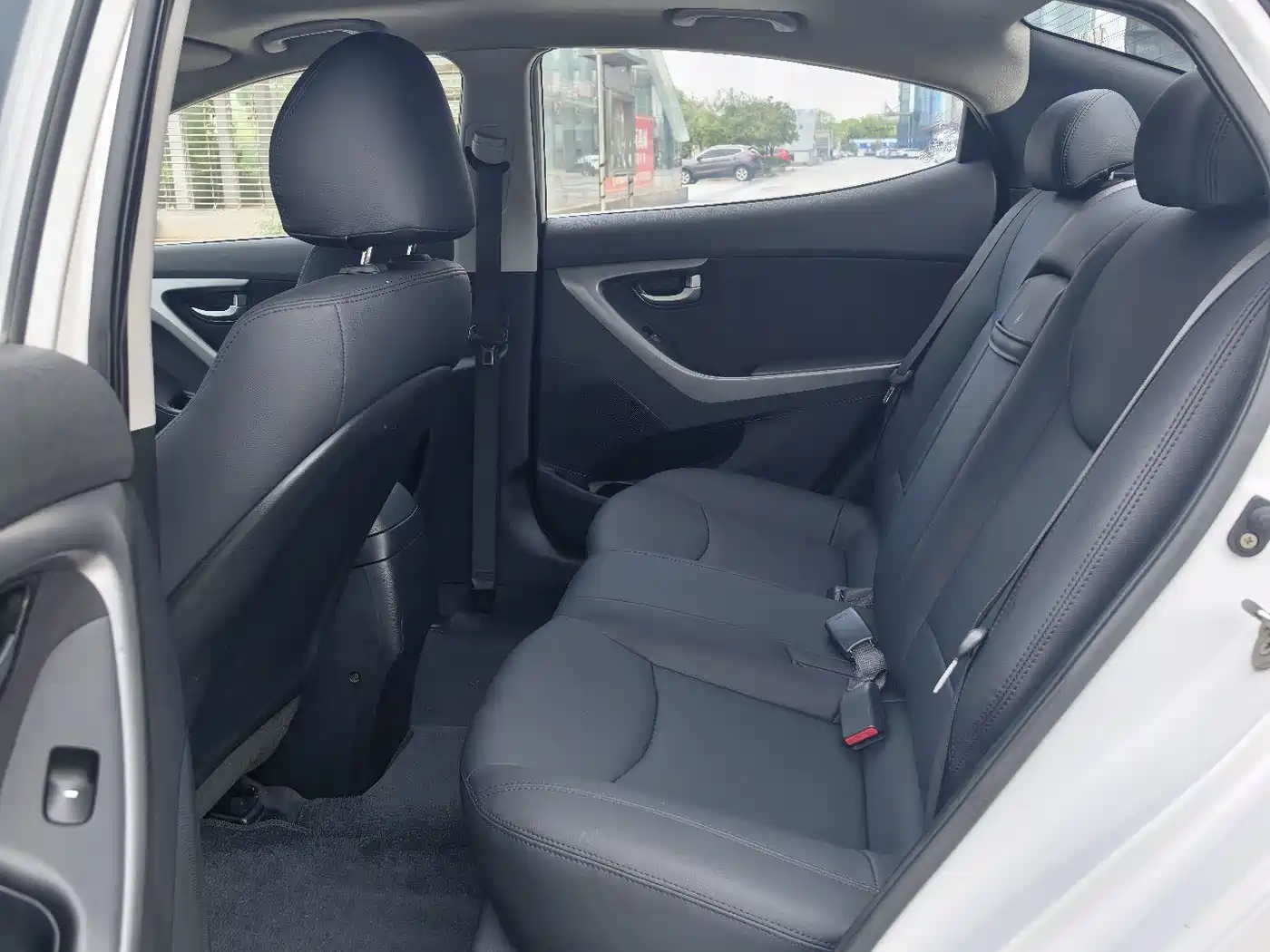 Hyundai Langdong 2016 1.6L Automatic Smart Edition