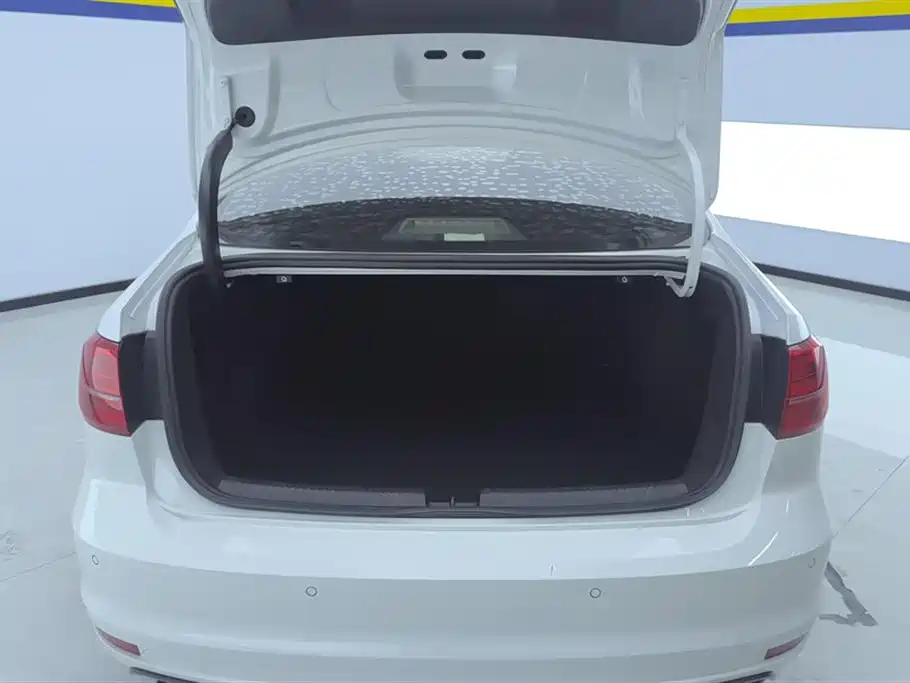 Volkswagen Sagitar 2018 280TSI DSG Spark Edition