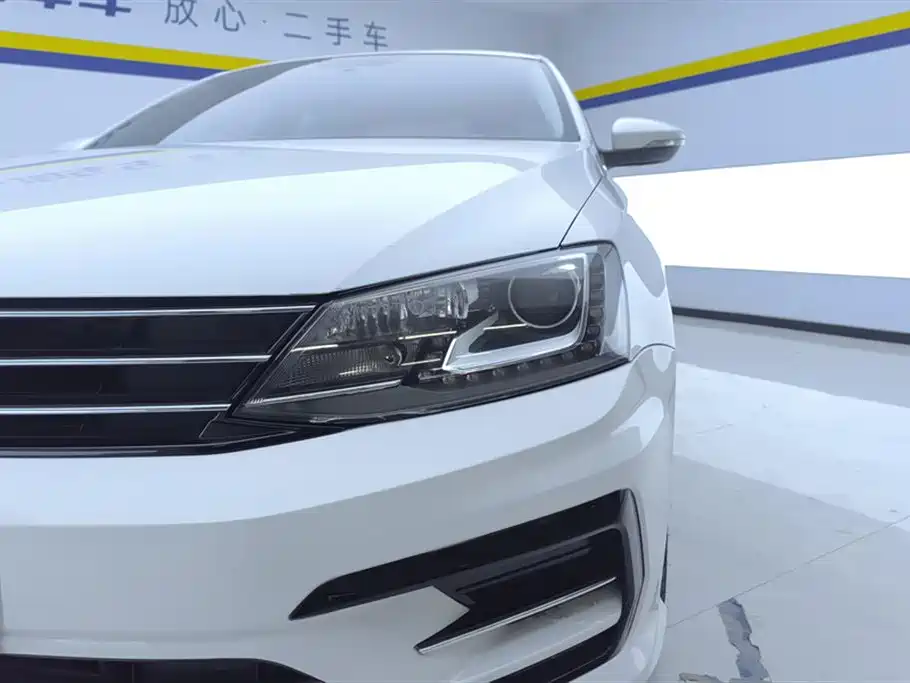 Volkswagen Sagitar 2018 280TSI DSG Spark Edition