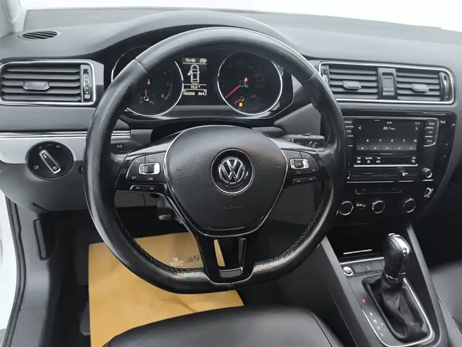 Volkswagen Sagitar 2018 280TSI DSG Spark Edition