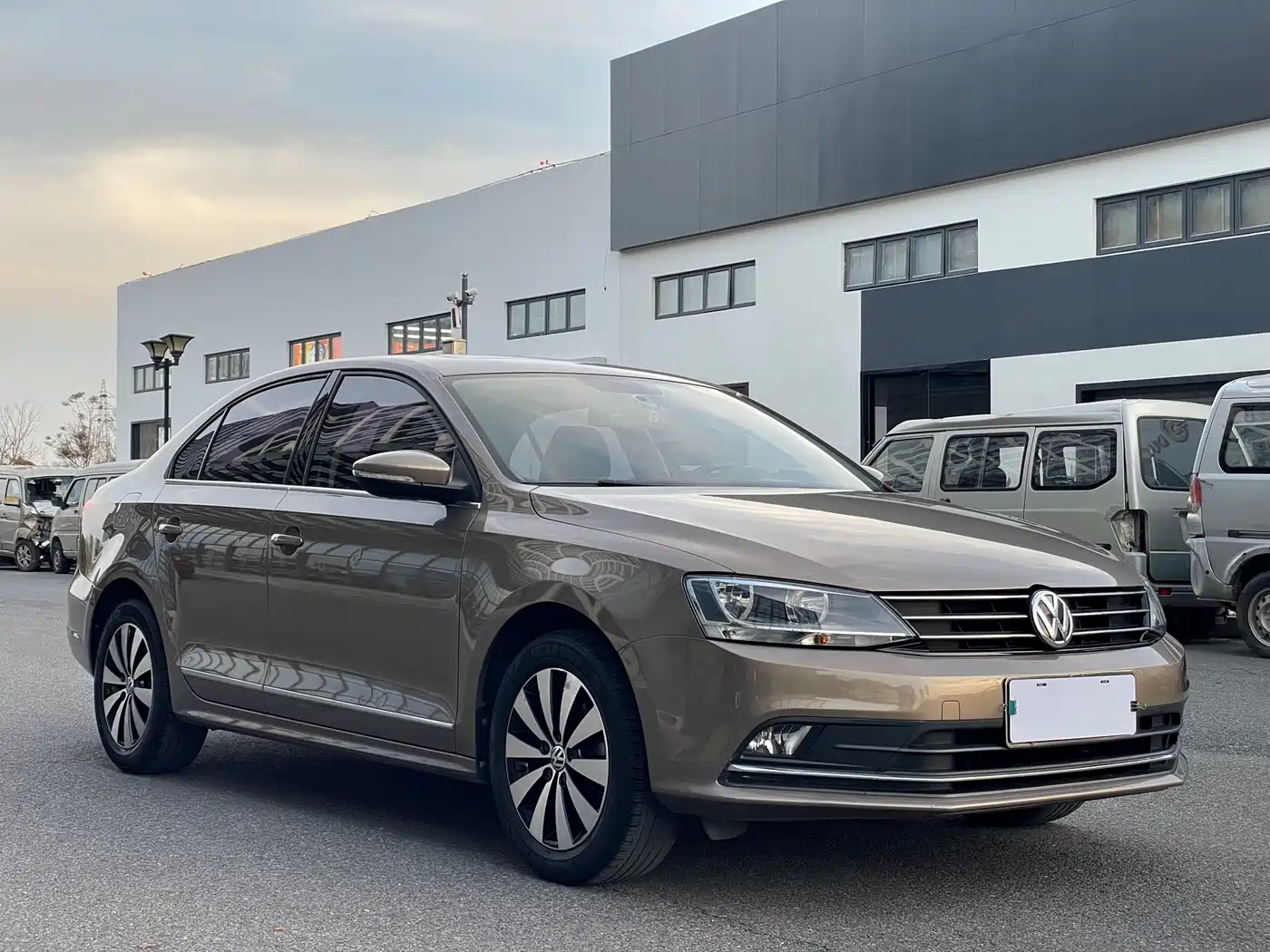 Volkswagen Sagitar 2017 1.6L Automatic Comfort
