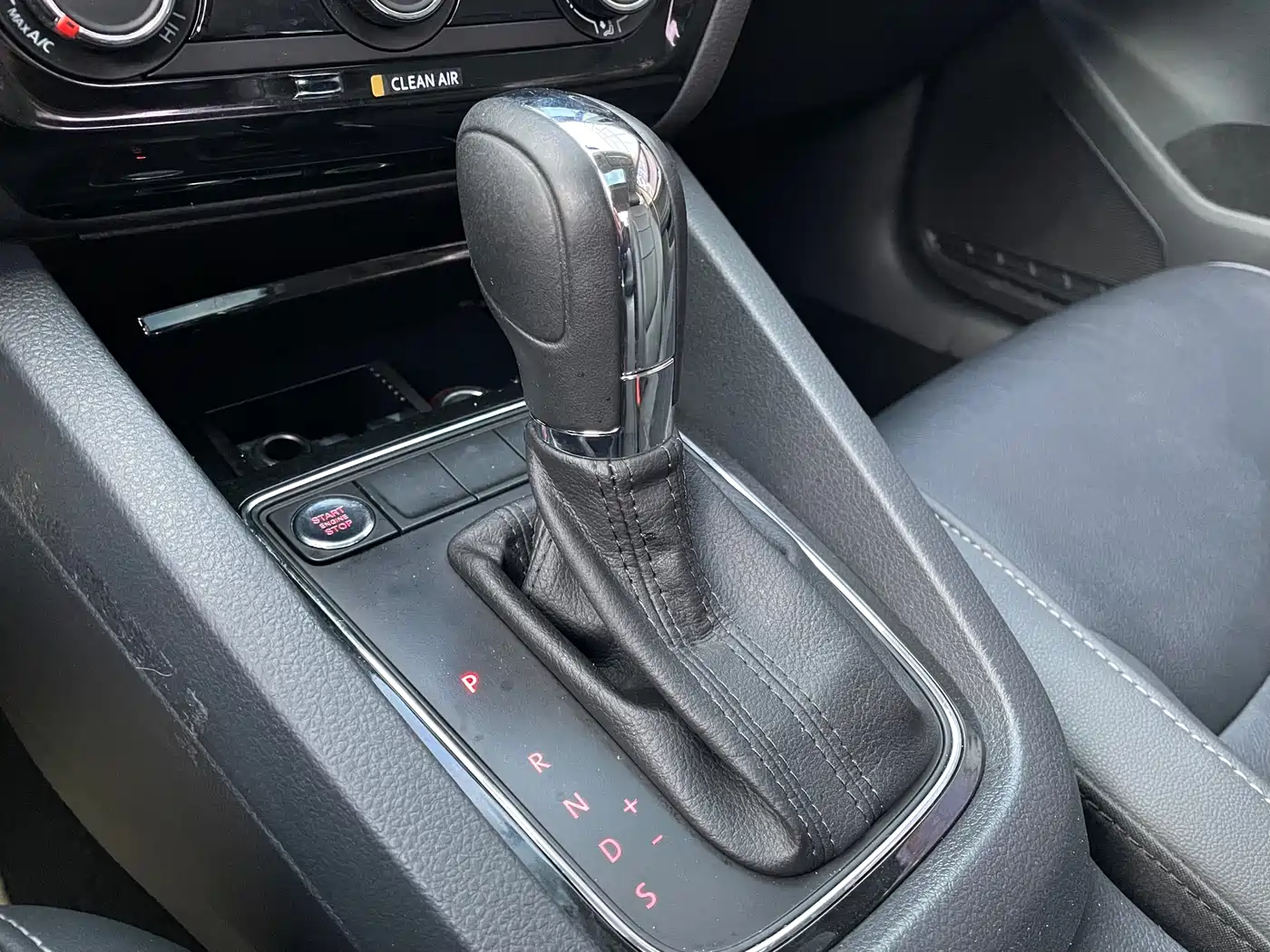 Volkswagen Sagitar 2017 1.6L Automatic Comfort