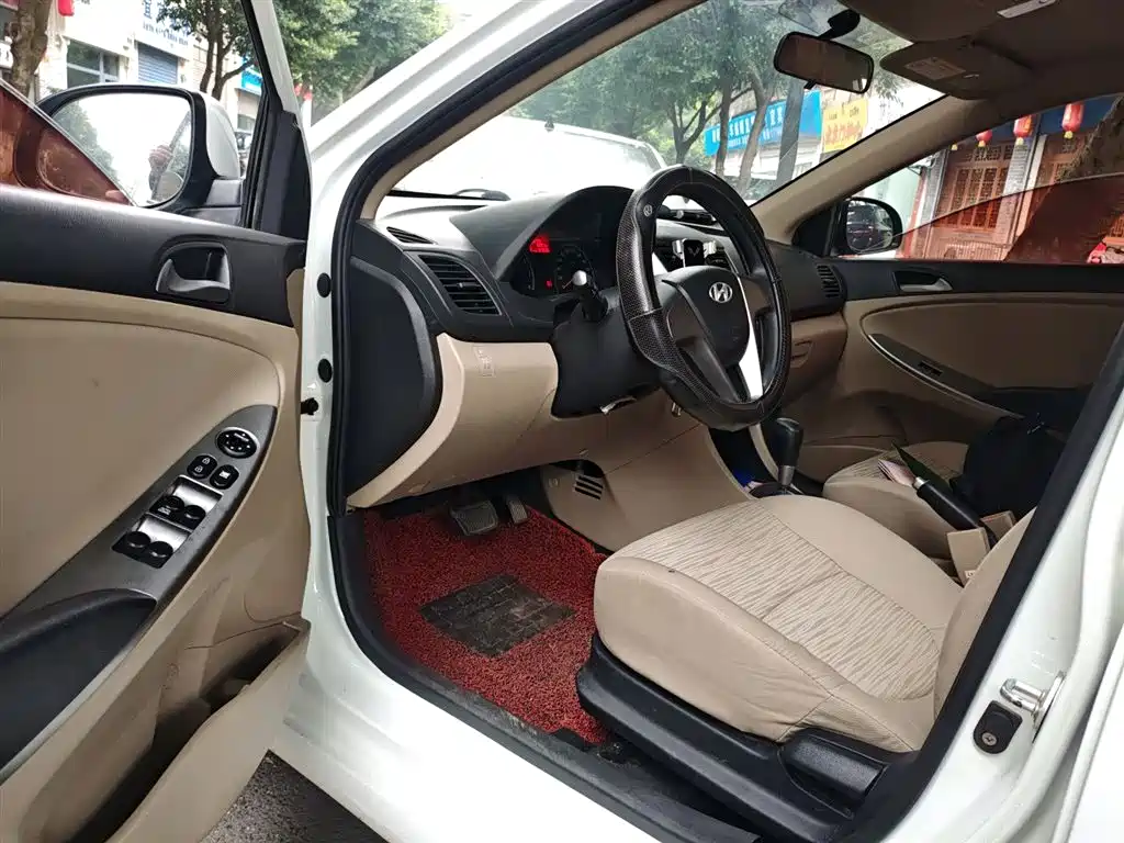 Hyundai Verna 2014 1.4L Automatic Smart GLS