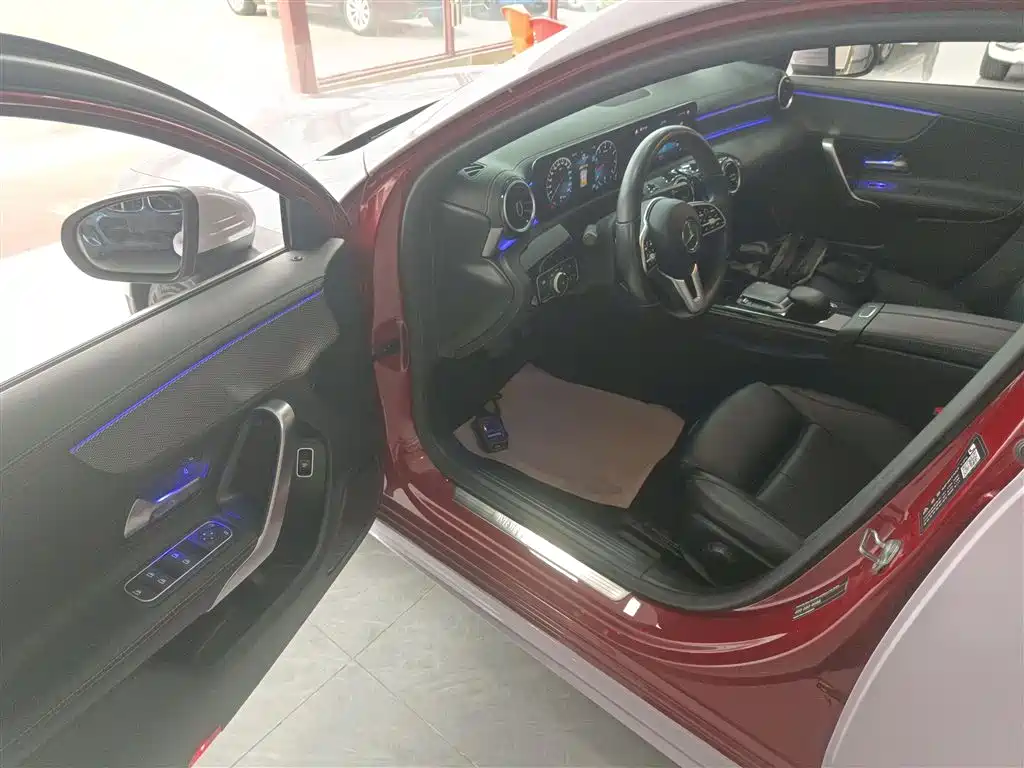 Mercedes-Benz Mercedes-Benz A-Class 2021 Facelift A 180 L Sport Sedan