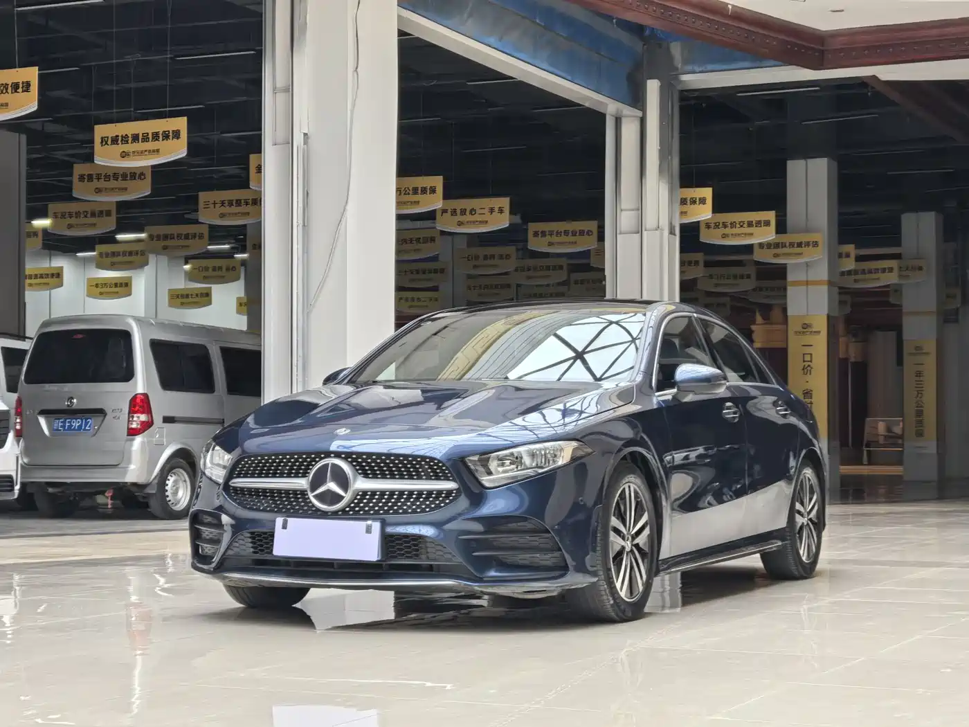 Mercedes-Benz Mercedes-Benz A-Class 2019 A 180 L Sport Sedan
