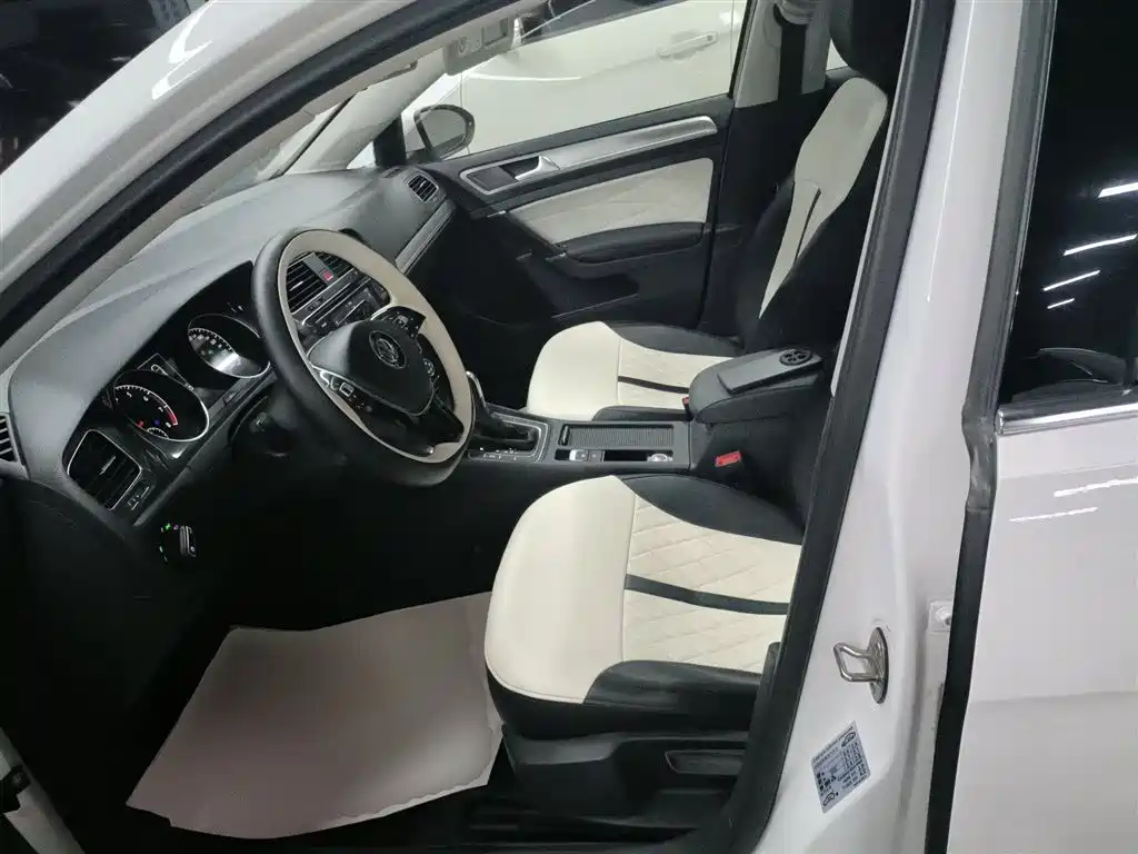 Volkswagen Golf 2018 230TSI Automatic Comfort