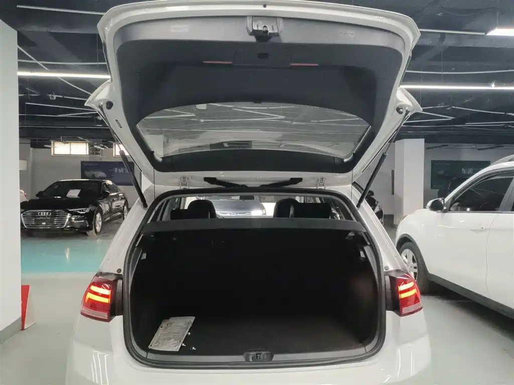 Volkswagen Golf 2018 230TSI Automatic Comfort