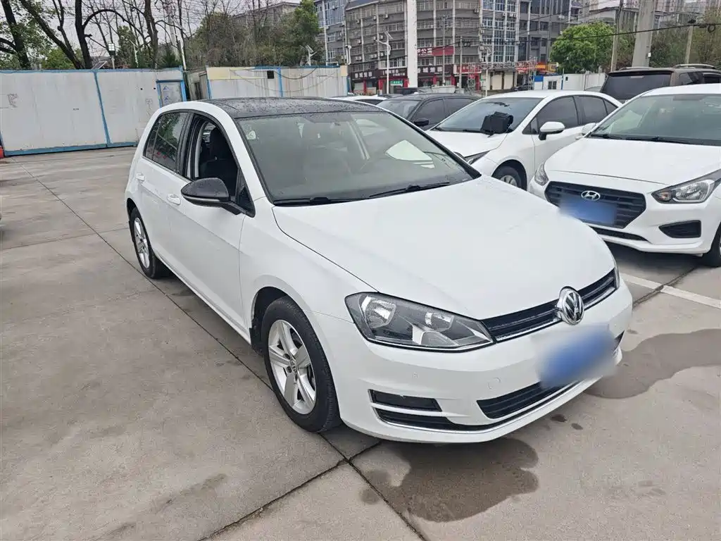 Volkswagen Golf 2016 1.6L Automatic Comfort