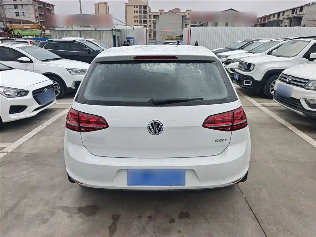 Volkswagen Golf 2016 1.6L Automatic Comfort
