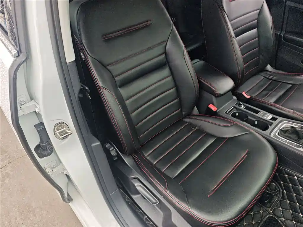 Volkswagen Golf 2016 1.6L Automatic Comfort