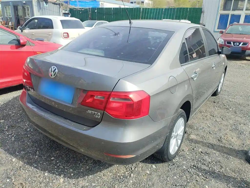 Volkswagen Jetta 2015 Value Edition 1.6L Manual Comfort