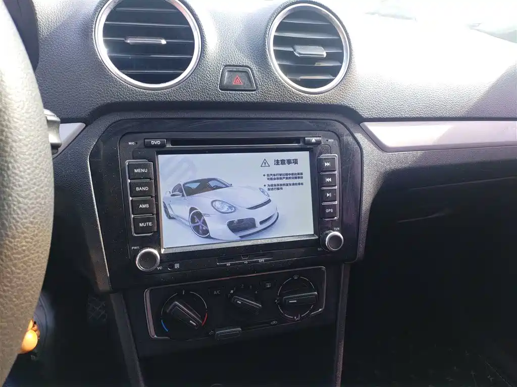 Volkswagen Jetta 2015 Value Edition 1.6L Manual Comfort