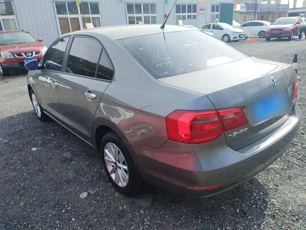 Volkswagen Jetta 2015 Value Edition 1.6L Manual Comfort