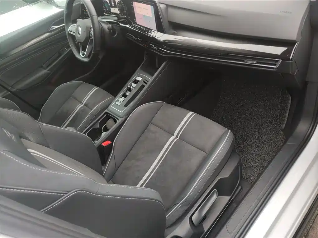 Volkswagen Golf 2023 280TSI DSG R-Line Lite