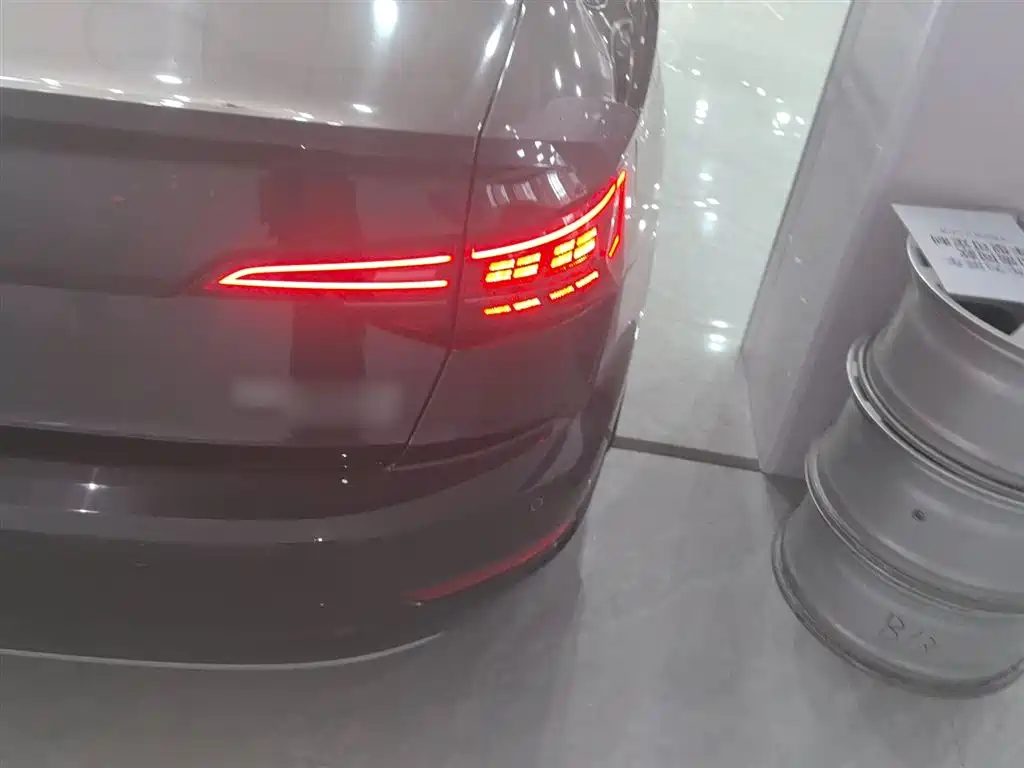 Volkswagen Sagitar 2021 280TSI DSG Surpassing Edition